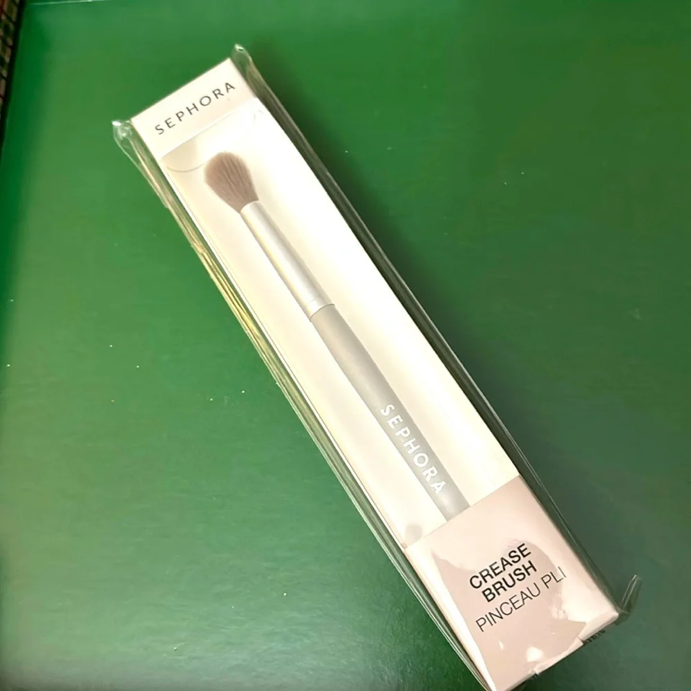 SEPHORA Crease Brush - Authentic Brand New- Cosmetic Makeup Brush